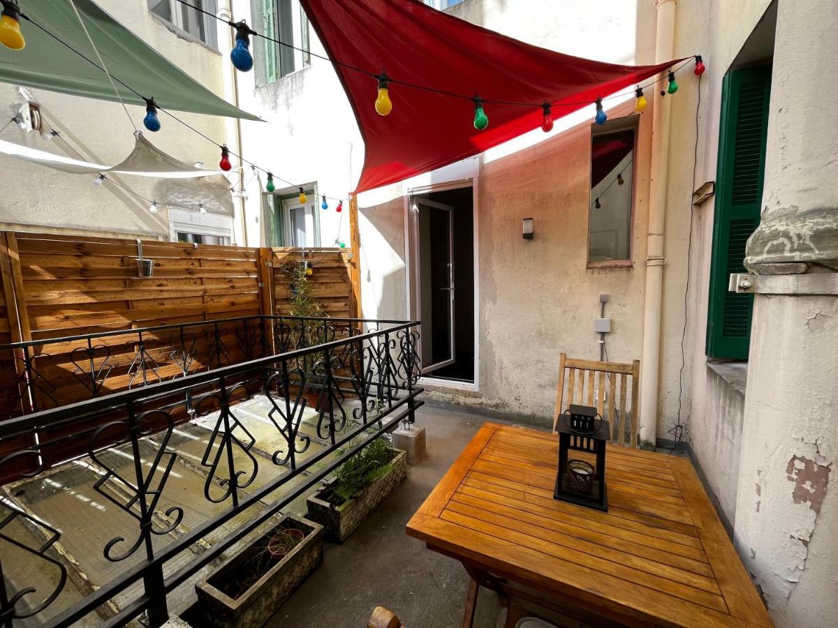 Escapade A Lourdes Dans Beau T2 Avec Terrasse - Proche Gare Et Centre Ville 外观 照片